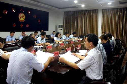 大悟县人大主任会议专题听取和审议法院上半年工作报告3.jpg